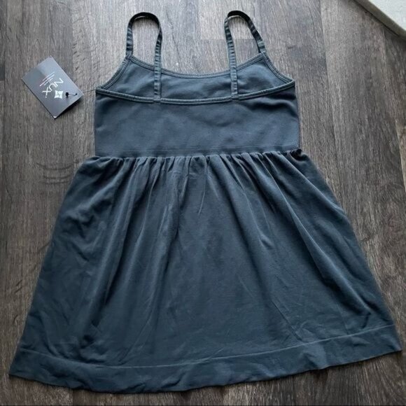 NUX Metallic Grey Athletic Top "Freedom Cami" Size M - Picture 6 of 6